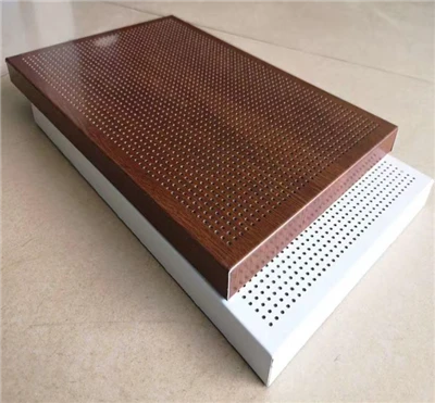 Panou izolat fonic din fagure din aluminiu